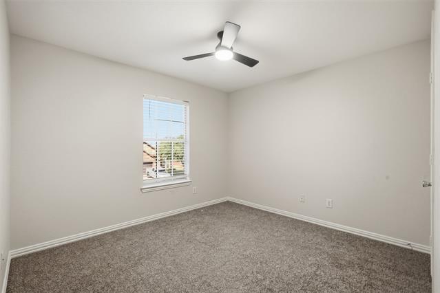 Building Photo - 404 Tarpan Trail