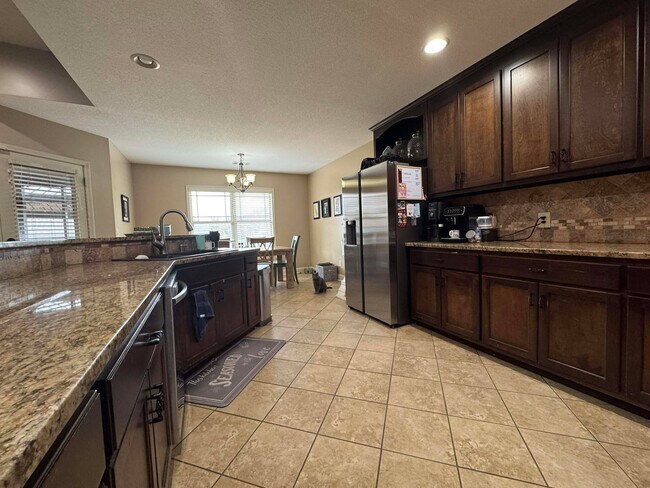 Building Photo - 61 Boulder Dr