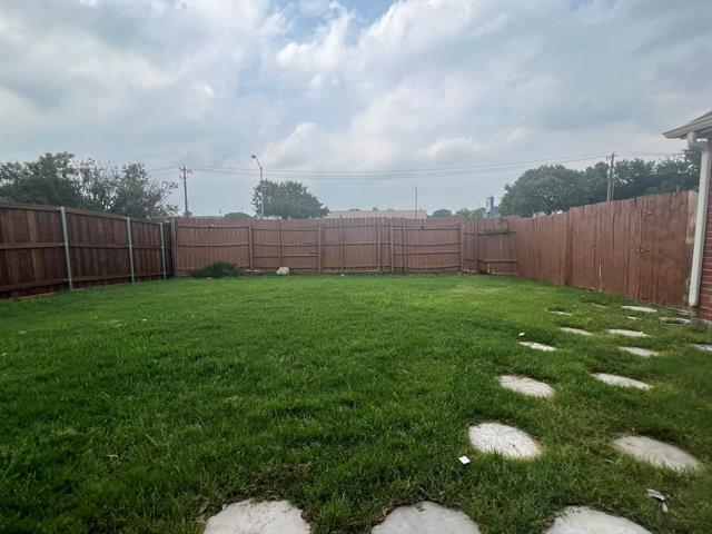 Building Photo - 3849 Pine Valley Dr