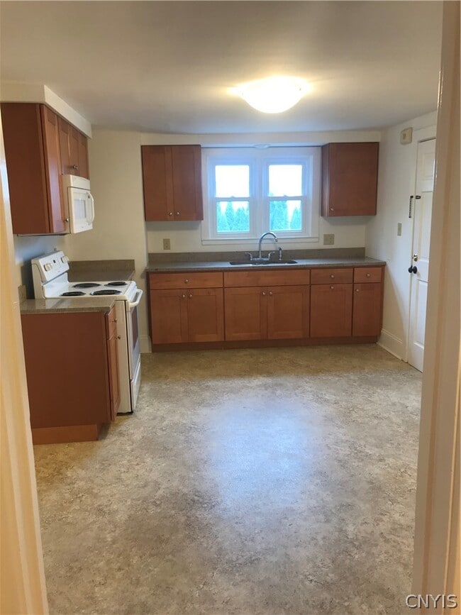 Building Photo - 44 Westmoreland St