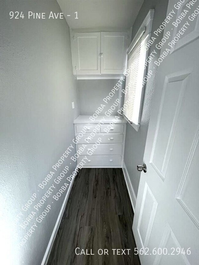 Building Photo - 924 Pine Ave