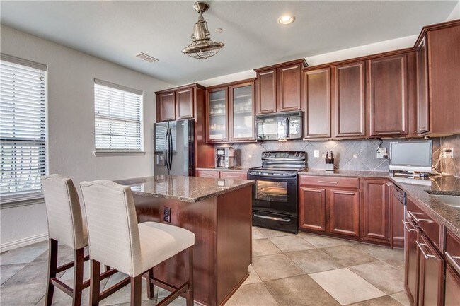 Building Photo - 1503 Biltmore Ln