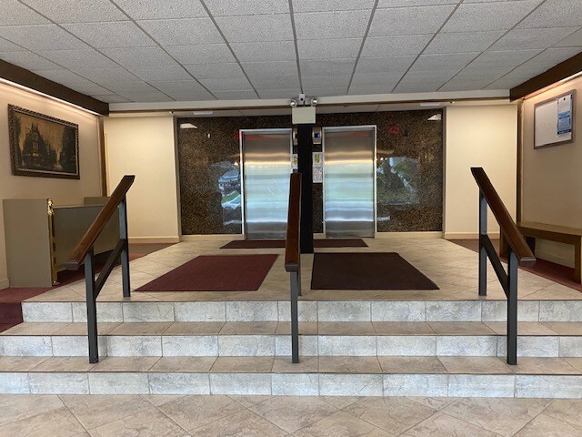 Building Photo - 120 Huntington Turnpike