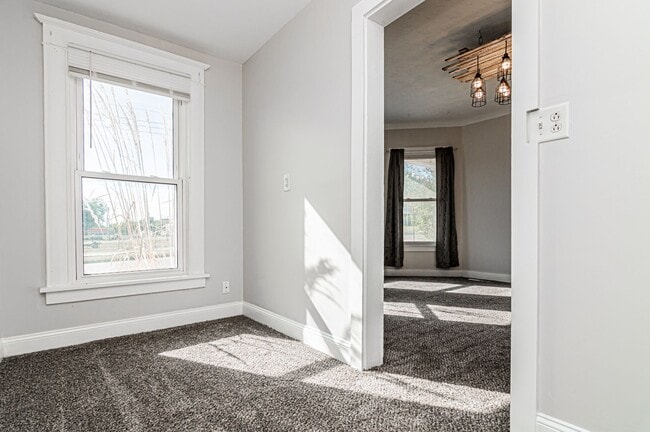 Building Photo - Please View 3D Virtual Walk-Through Before...