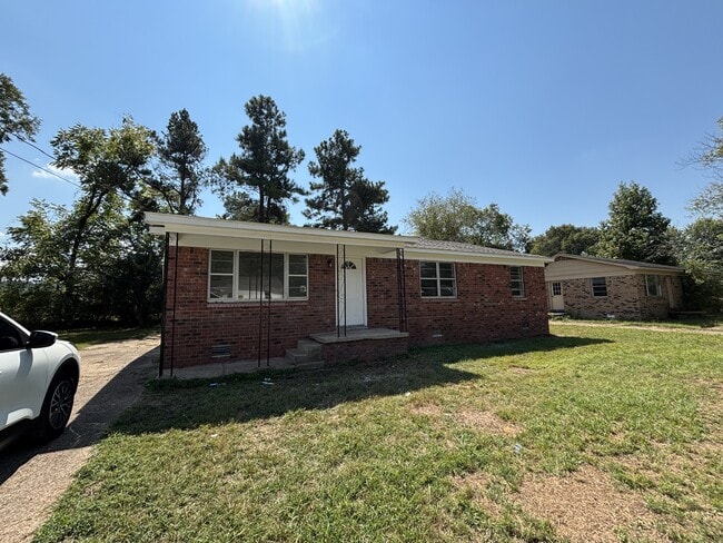 Primary Photo - 126 Tisdale St