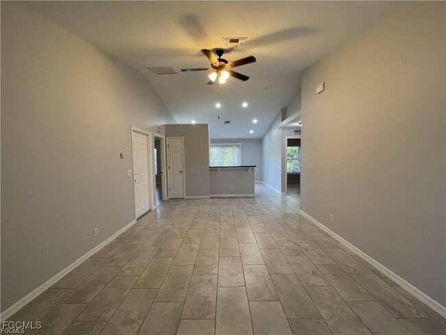 Building Photo - 119 Zenith Cir