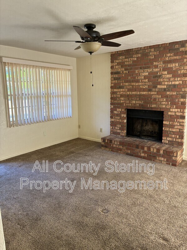 Building Photo - 4501 SW 71st Terrace