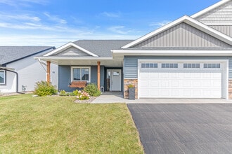 Building Photo - 898 Brentwood Cir