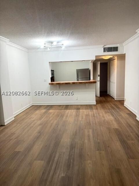Building Photo - 1455 N Treasure Dr