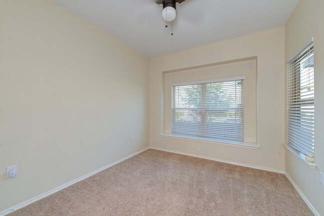 Building Photo - New one story rental home in NE San Antonio available for asap move in.