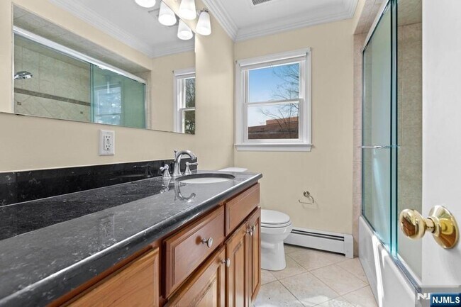 Building Photo - 234 Totowa Rd
