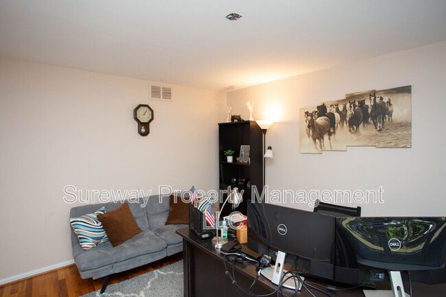 Building Photo - 901 Kresson Rd