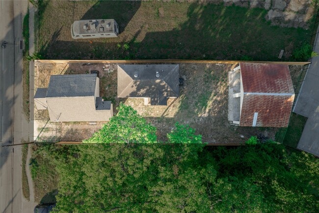 Building Photo - 1051 W Little York Rd