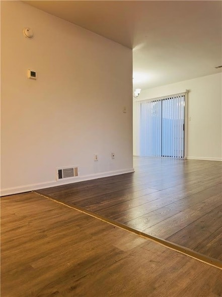 Building Photo - 3759 Mulkey Cir SW