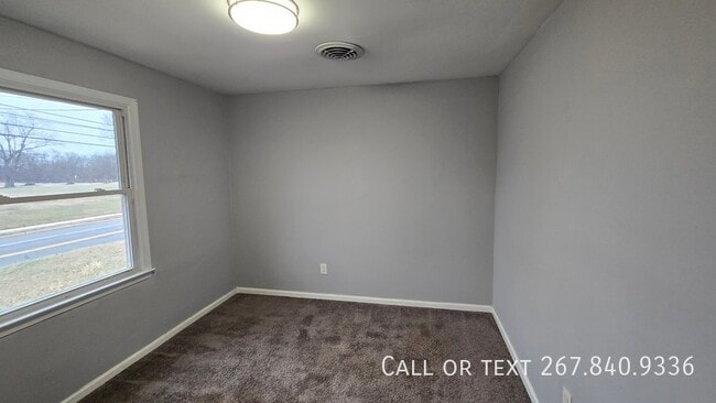 Building Photo - 929 Jacksonville Rd