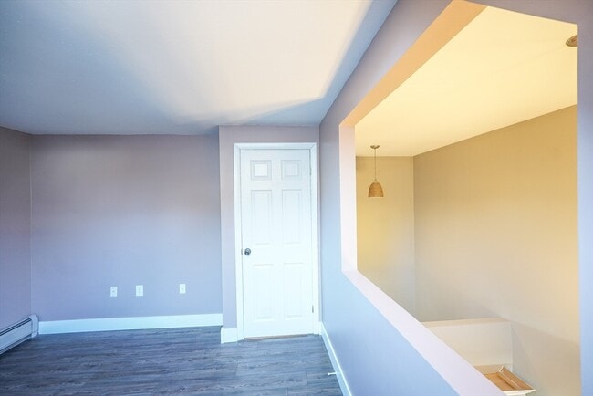 Building Photo - 40 Spring Cove Rd