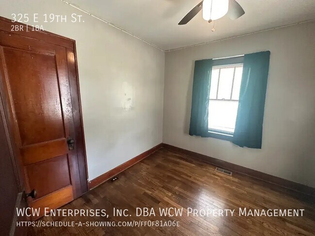 Building Photo - 325 E 19th St