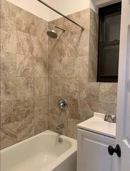 Building Photo - 8814 Bay Pkwy