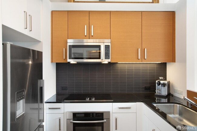 Building Photo - 74 New Montgomery St