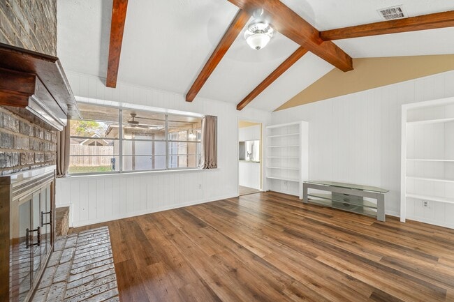 Building Photo - 9302 Claridge Dr