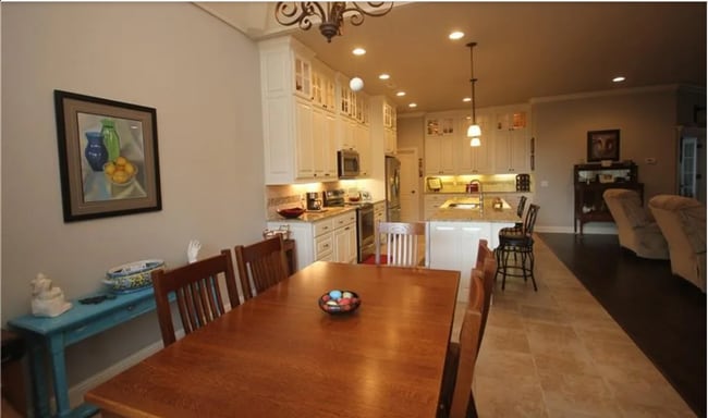 Building Photo - 1919 Sicily Ave