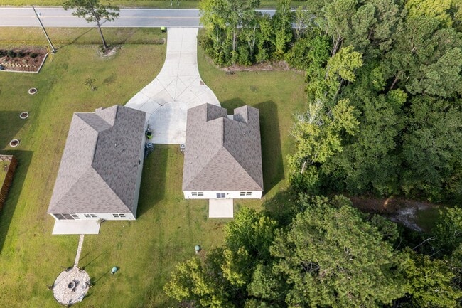 Building Photo - 697 Morris Landing Rd