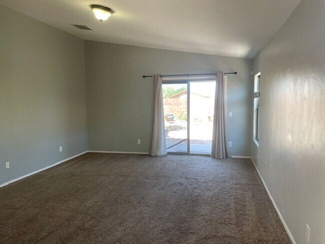 Building Photo - 7184 S Mission Springs Dr