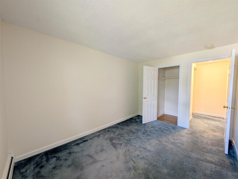 Building Photo - 5 Patrick St