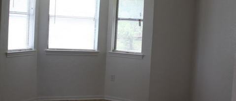 Building Photo - 834 Michelle Dr