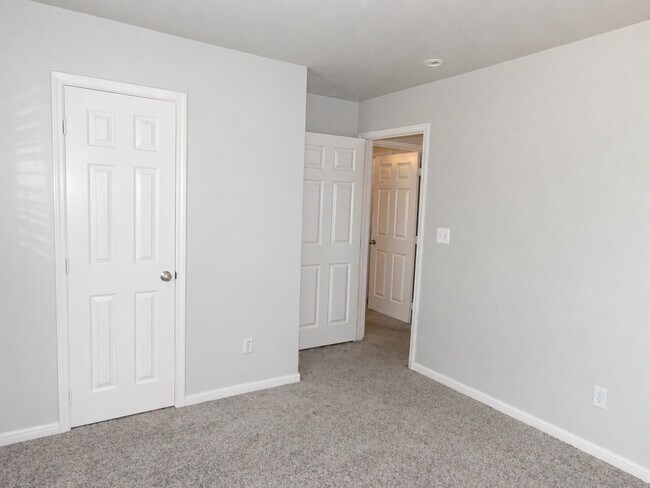 Building Photo - 16810 Deck Ct