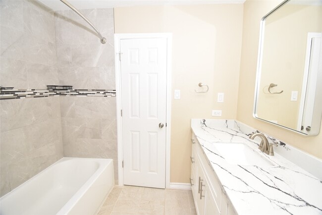 Building Photo - 1330 Westgreen Blvd