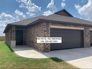 Building Photo - 1837 Cypress Ln