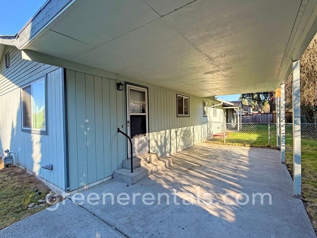 Building Photo - Coming Soon! 2BR 1.75BA Rambler in Olympia/Tumwater Neighborhood
