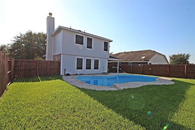 Building Photo - 8314 Silver Fir Ln