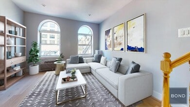 Building Photo - 402 E 83rd St