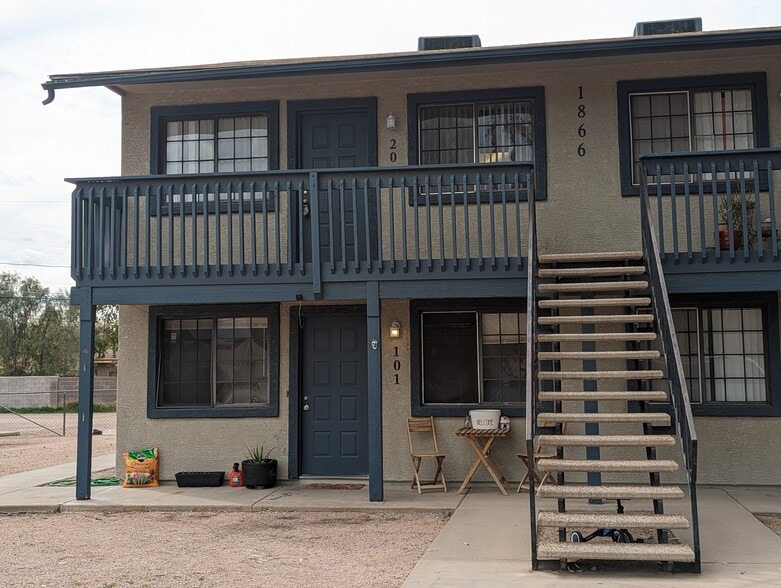 Building Photo - 1866 S Monterey Dr