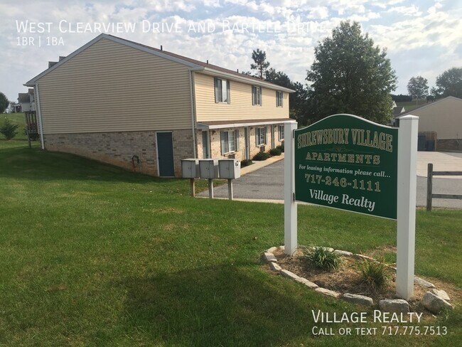 Building Photo - 91 W Clearview Dr