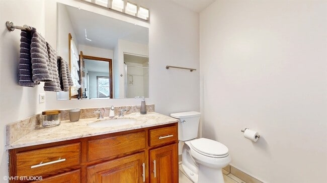 Building Photo - 1520 Daybreak Dr