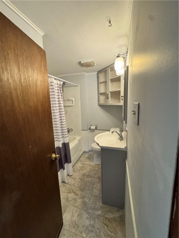 Building Photo - 345 Brewster St