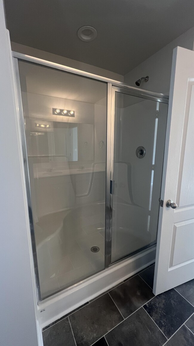 Building Photo - 228 Fire Ln