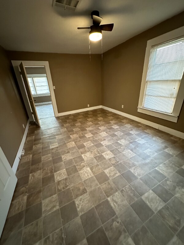 Building Photo - 1405 Pine St