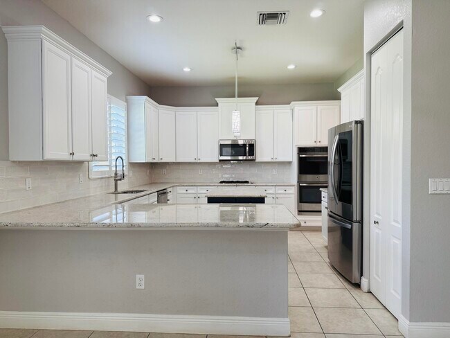 Building Photo - 9191 Cattail Run