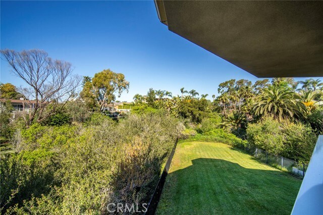 Building Photo - 214 Avenida Montalvo