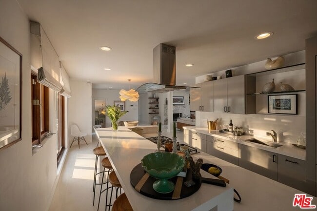 Building Photo - 2035 De Mille Dr