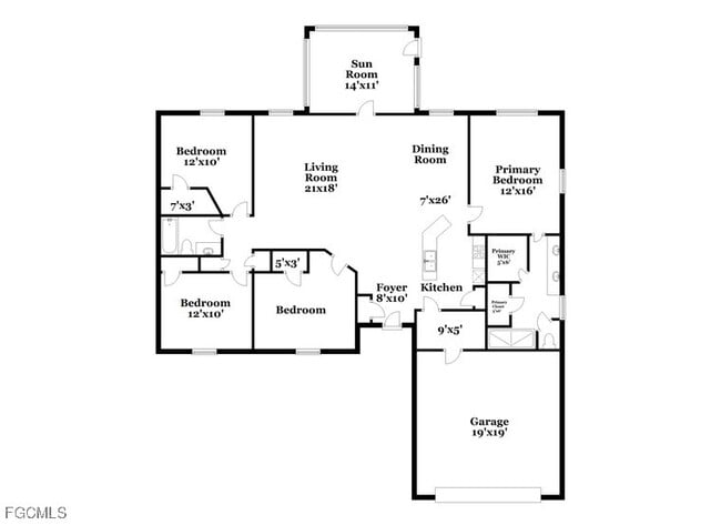 Building Photo - 2556 Traverse Ave
