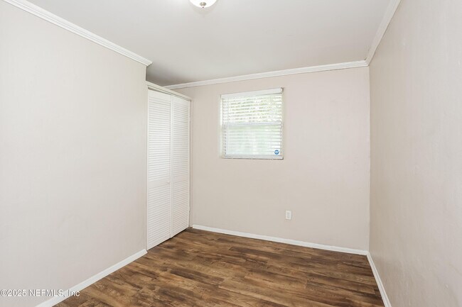 Building Photo - 10410 Wooster Dr