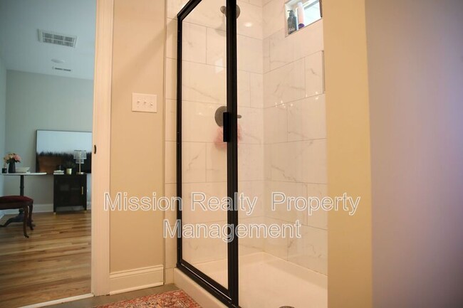 Building Photo - 5300 Wingfield St