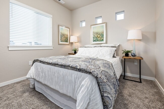 Building Photo - Wilson Creek Townhomes! Move In By 8/31 & ...
