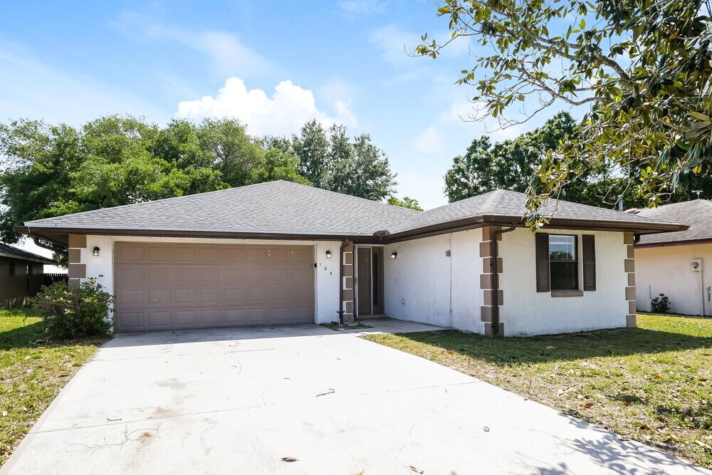 Building Photo - 104 Lake Daisy Terrace