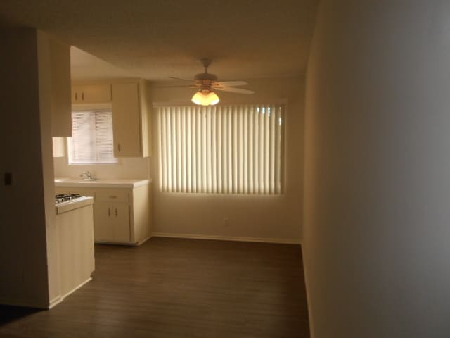 Primary Photo - 3721 Midvale Ave